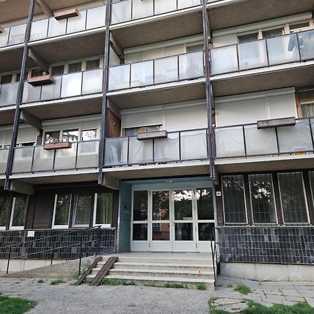 Derkovits Appartman Szombathely Exteriör bild