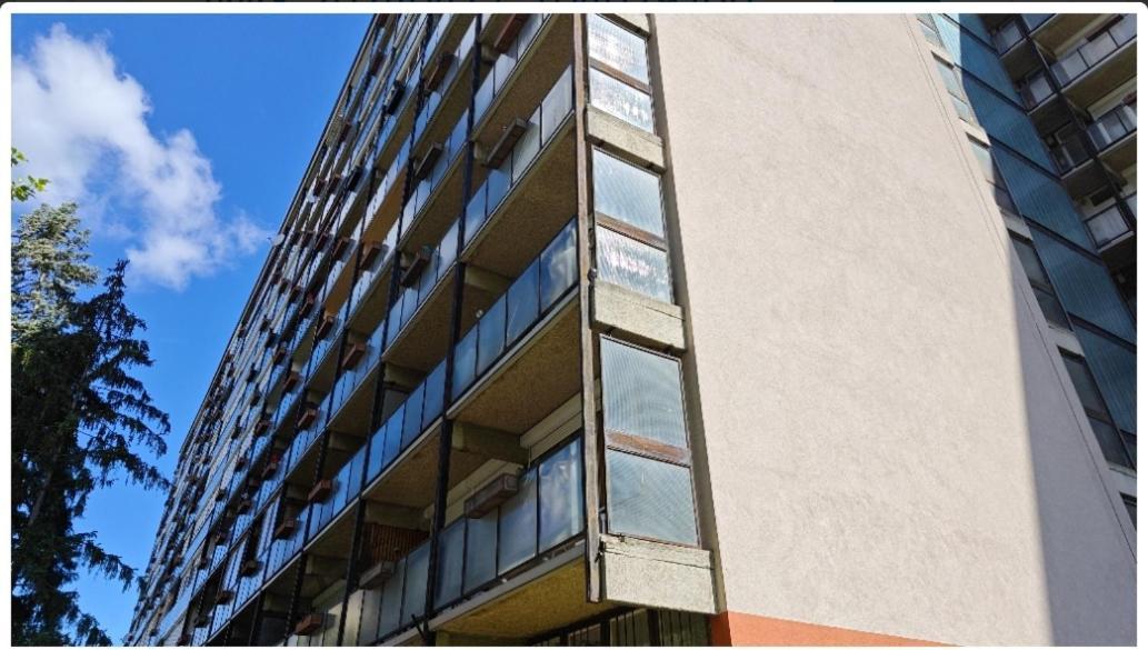 Derkovits Appartman Szombathely Exteriör bild